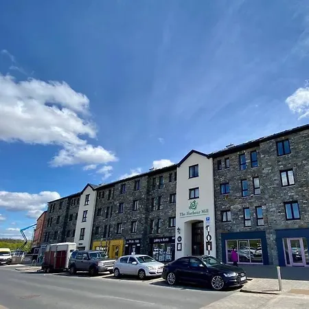 The Reek At The Harbour Mills By Shortstays *