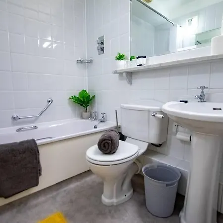 The Reek At The Harbour Mills By Shortstays Apartment Westport