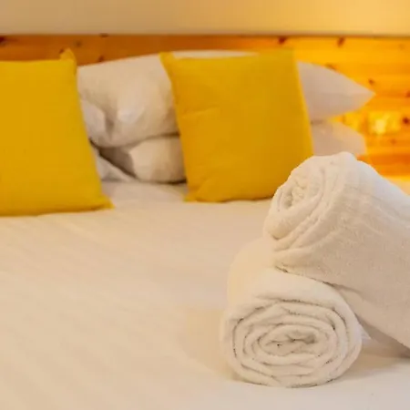 The Reek At The Harbour Mills By Shortstays * Westport